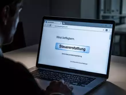 BZSt-Phishing: Betrüger locken mit angeblicher Steuererstattung - Foto: über boerse-global.de