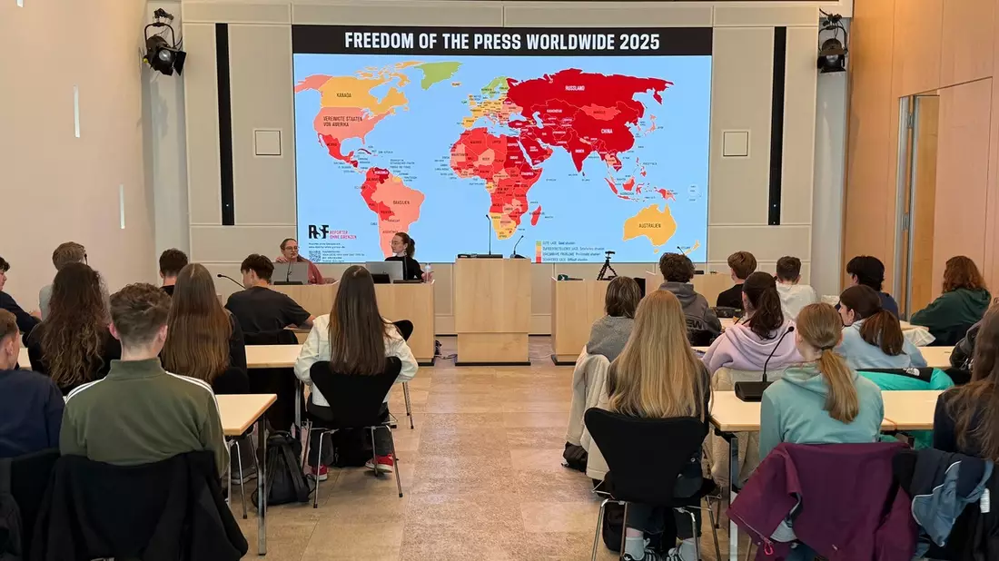 Aktionswoche #SchuleFürPressefreiheit im Mai - Anmeldungen für Schülerinnen und Schüler ab sofort bis zum 6. März möglich - Bild: presseportal.de