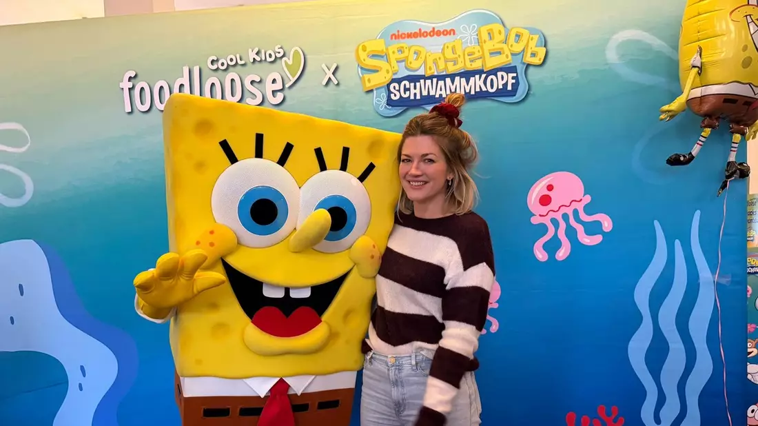 Produktpremiere mit Prominenz / Nina Bott bei Launch Event der SpongeBob-Snacks von foodloose - Bild: presseportal.de