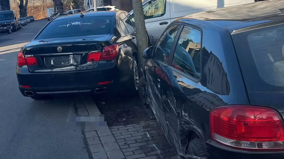 POL-GE: Zeugensuche nach Verkehrsunfallflucht in Bismarck - Bild: presseportal.de