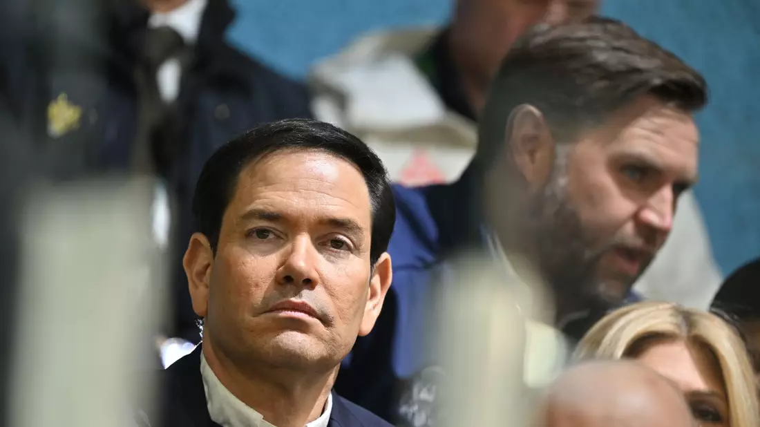 Im vergangenen Jahr war Vizepräsident JD Vance in München, diesmal wird Außenminister Marco Rubio die Trump-Regierung vertreten. - Bild: Peter Kneffel/dpa