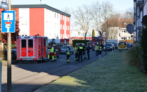 FW-DO: Wohnungsbrand in Brackel - Eine verletzte Person mit Rettungshubschrauber in Klinik geflogen - Foto: presseportal.de