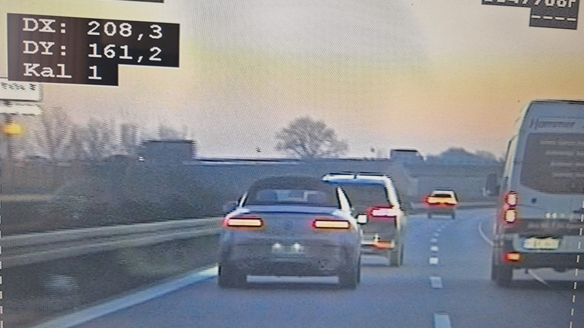 POL-NB: Erhebliche Abstandsverstöße sind kein Kavaliersdelikt - Polizei warnt vor unterschätzter Gefahr - Foto: presseportal.de