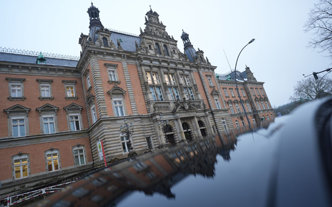 Der Prozess gegen die mutmaßlichen Mitglieder einer rechtsextremistischen Terrorzelle soll im Hamburger Strafjustizgebäude stattfinden. (Archivbild) - Foto: Marcus Brandt/dpa