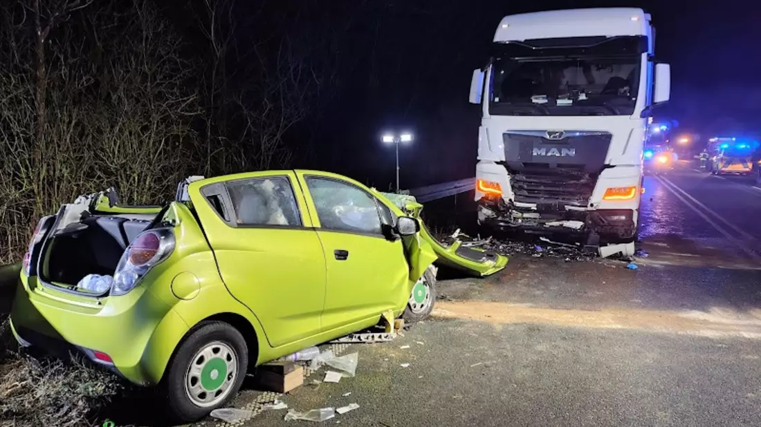 FW Gangelt: Vier Verletzte bei Verkehrsunfall auf B56n - Bild: presseportal.de