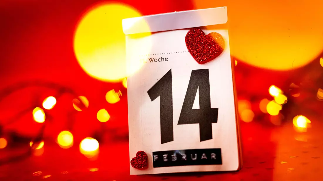 Am 14. Februar ist es wieder so weit: der Valentinstag. - Bild: Sina Schuldt/dpa