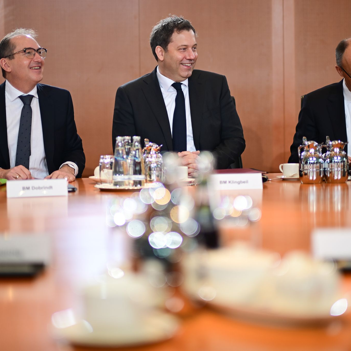 Innenminister Alexander Dobrindt (CSU) trägt in der Bundesregierung unter anderem für Migrationsfragen, innere Sicherheit und Bevölkerungsschutz die Verantwortung. (Archivfoto) - Foto: Sebastian Christoph Gollnow/dpa