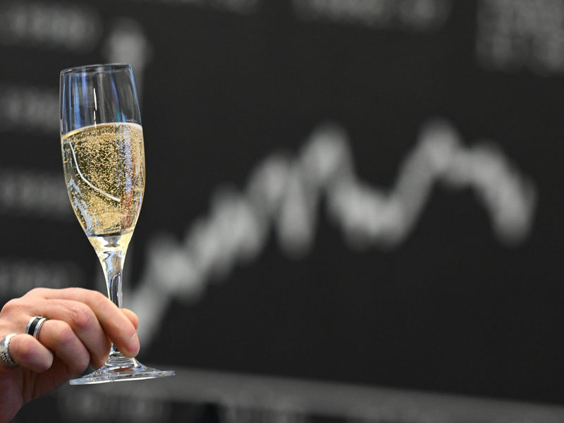 Die deutsche Fondsbranche eilt von Rekord zu Rekord. (Symbolbild) - Foto: Arne Dedert/dpa