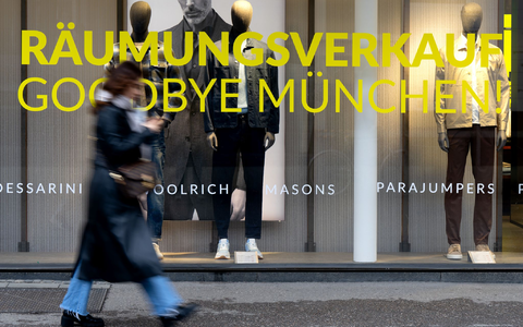 Ob Räumungsverkauf oder Rabattaktionen: Viele Händler umwerben die Kunden mit reduzierten Preisen. - Foto: Sven Hoppe/dpa Ob Räumungsverkauf oder Rabattaktionen: Viele Händler umwerben die Kunden mit reduzierten Preisen. - Foto: Sven Hoppe/dpa