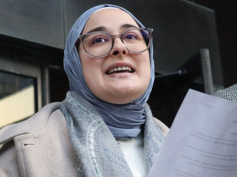 Nach mehr als sechs Wochen Haft ordnete ein Bundesrichter die Freilassung Rümeysa Öztürks an und bewertete die Inhaftierung als unrechtmäßig. (Archivbild) - Foto: Leah Willingham/AP/dpa