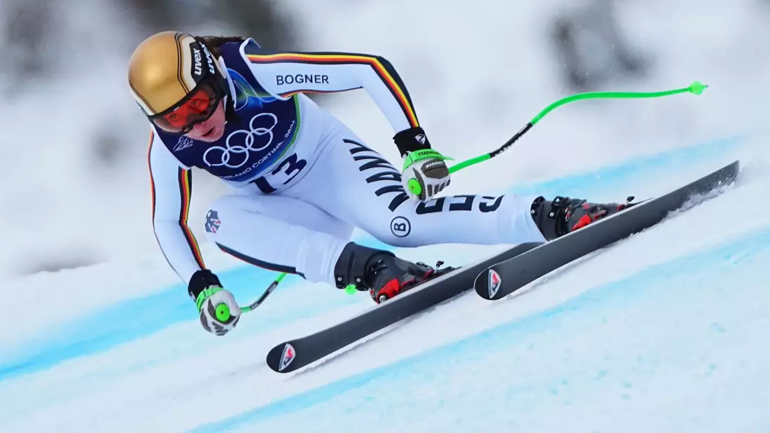 Kira Weidle-Winkelmann legt in der olympischen Team-Kombi als Abfahrerin vor. - Bild: Michael Kappeler/dpa