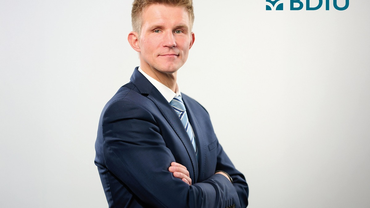 Schlechtes Zeugnis für das Kreditzweitmarktgesetz: Zentrale Ziele verfehlt / Zwei Jahre nach Inkrafttreten fällt das Zwischenzeugnis schlecht aus - Foto: presseportal.de