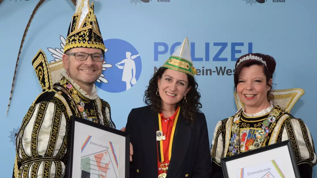 POL-KR: Prinzenpaar zu Gast im Polizeipräsidium - Bild: presseportal.de