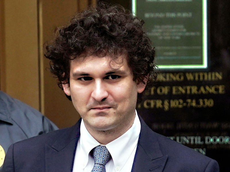 Sam Bankman-Fried, Gründer der Kryptowährungs-Börse FTX, wurde zu 25 Jahren Haft verurteilt. (Archivbild) - Foto: Bebeto Matthews/AP/dpa