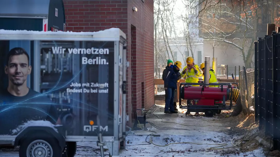 Auf einen Stromausfall nur schlecht vorbereitet: Nur 20 Prozent der Unternehmen haben eine eigene Notstromversorgung installiert. - Bild: Soeren Stache/dpa