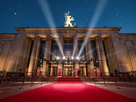 Berlinale startet mit Jury-Auftritt und Glamour-Partnerschaft - Foto: über boerse-global.de