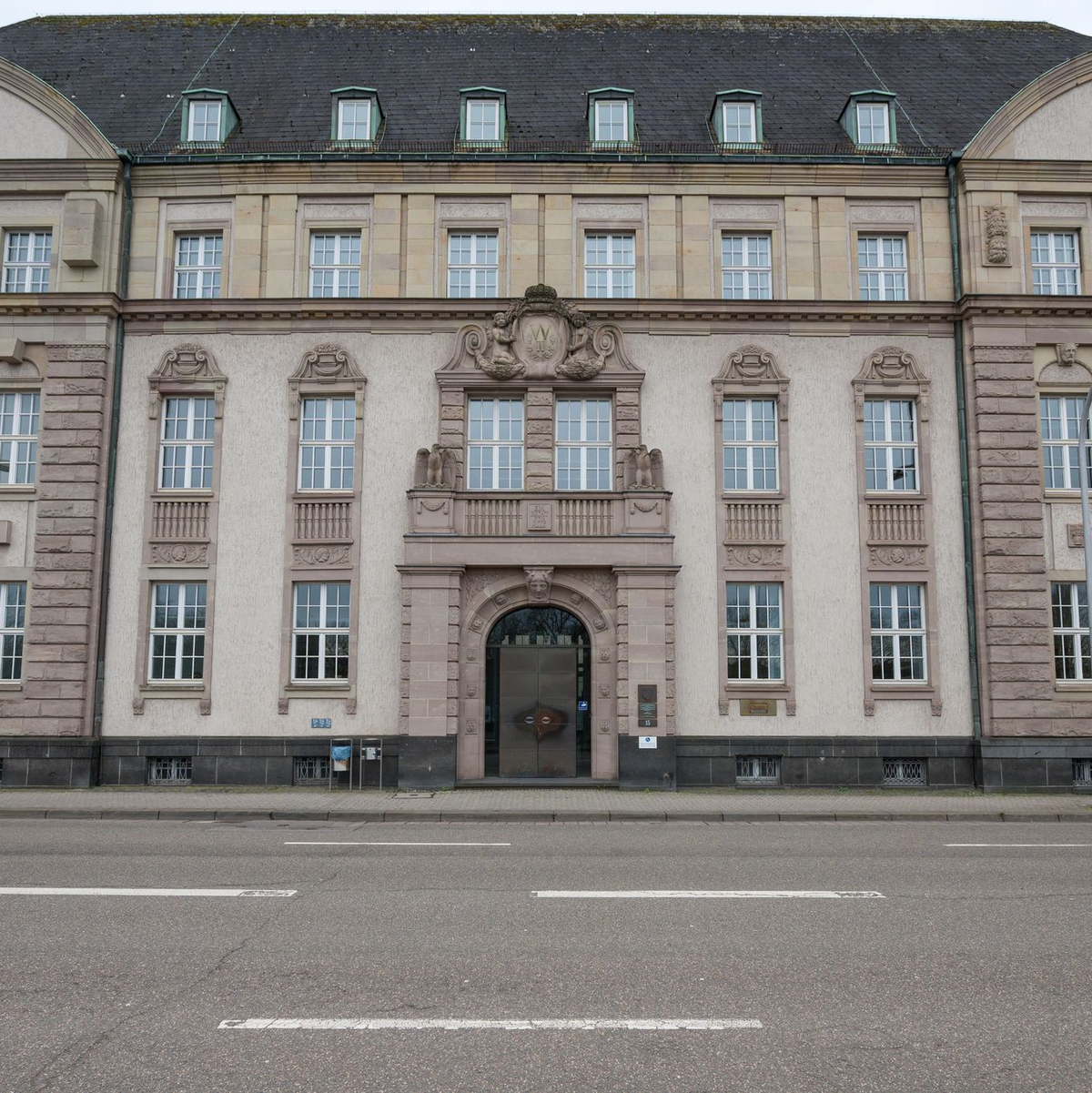 Das Gericht hat zwölf Termine bis 14. April vorgesehen. (Archivbild) - Foto: Oliver Dietze/dpa