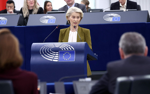 Ursula von der Leyen betonte die Bedeutung des Bürokratieabbaus für Europas Wettbewerbsfähigkeit.  - Foto: Frederick Florin/AFP/dpa