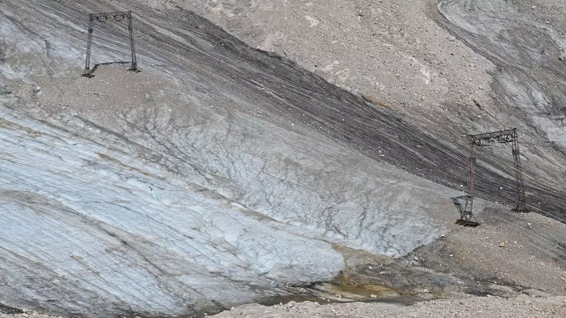 Die deutschen Gletscher sind stark zurückgegangen - wie hier auf dem Zugspitzplatt. (Illustration) - Bild: Angelika Warmuth/dpa