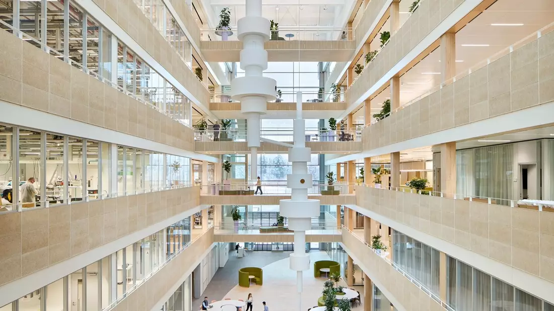 Roche eröffnet neues Hightech-Innovationszentrum für 300 Millionen Euro in Bayern - Bild: presseportal.de