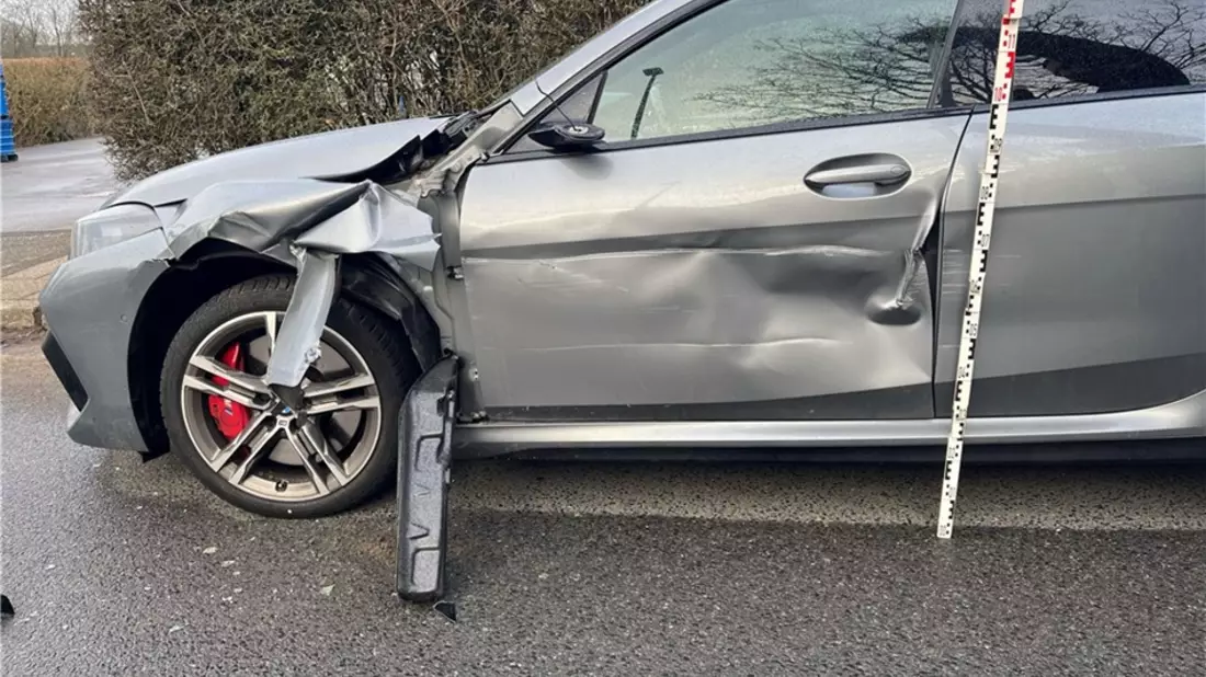 POL-ME: Verkehrsunfallfluchten aus dem Kreisgebiet - 2602050 - Bild: presseportal.de