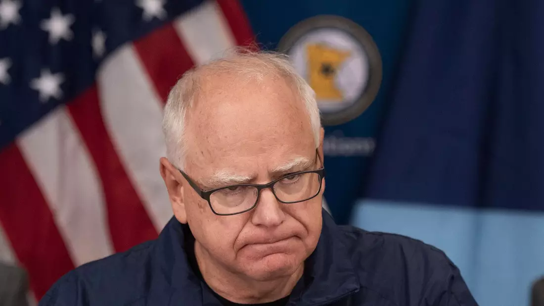 Spricht von langwierigen negativen Folgen durch die Einsätze der Bundesbeamten - Minnesotas Gouverneur Tim Walz (Archivbild).  - Bild: Jerry Holt/Star Tribune via AP/dpa