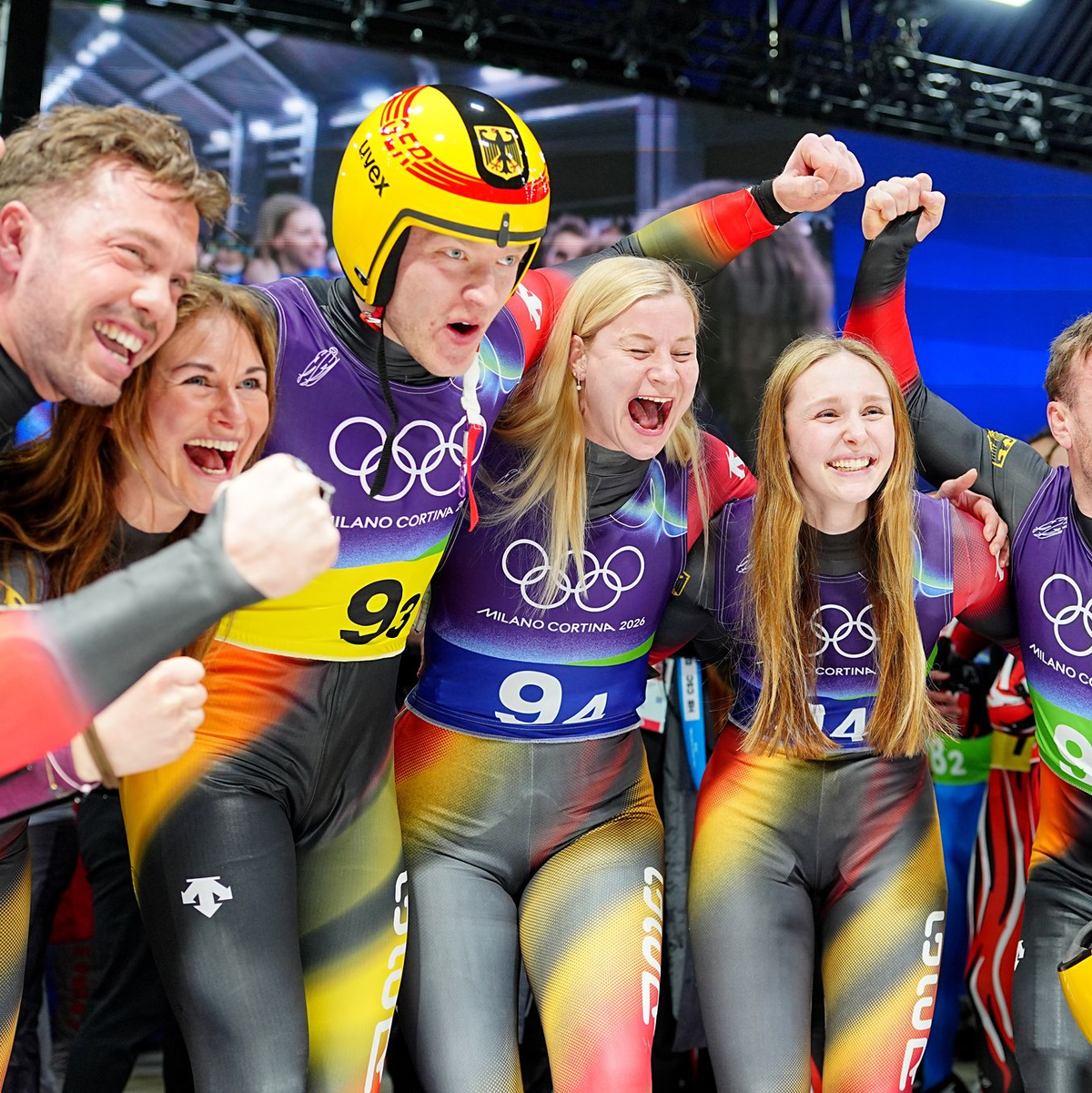 Die deutschen Rodler gewinnen Gold in der Team-Staffel.  - Foto: Michael Kappeler/dpa