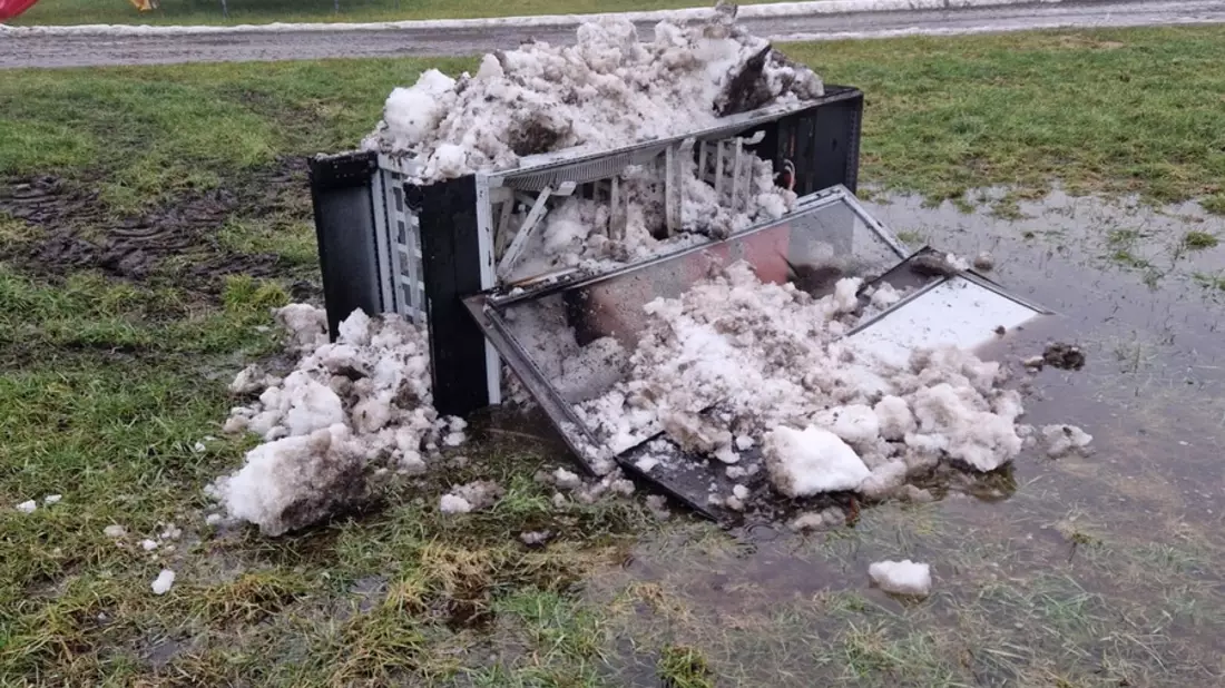 FW-OLL: Akku-Brand einer Photovoltaikanlage - Bild: presseportal.de