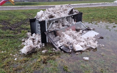 FW-OLL: Akku-Brand einer Photovoltaikanlage - Foto: presseportal.de