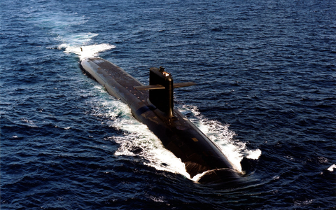 Könnten mit Atomwaffen beladene französische U-Boote künftig auch Deutschland schützen? Diese Frage liegt derzeit auf dem Tisch. (Archivbild) - Foto: ---/dpa