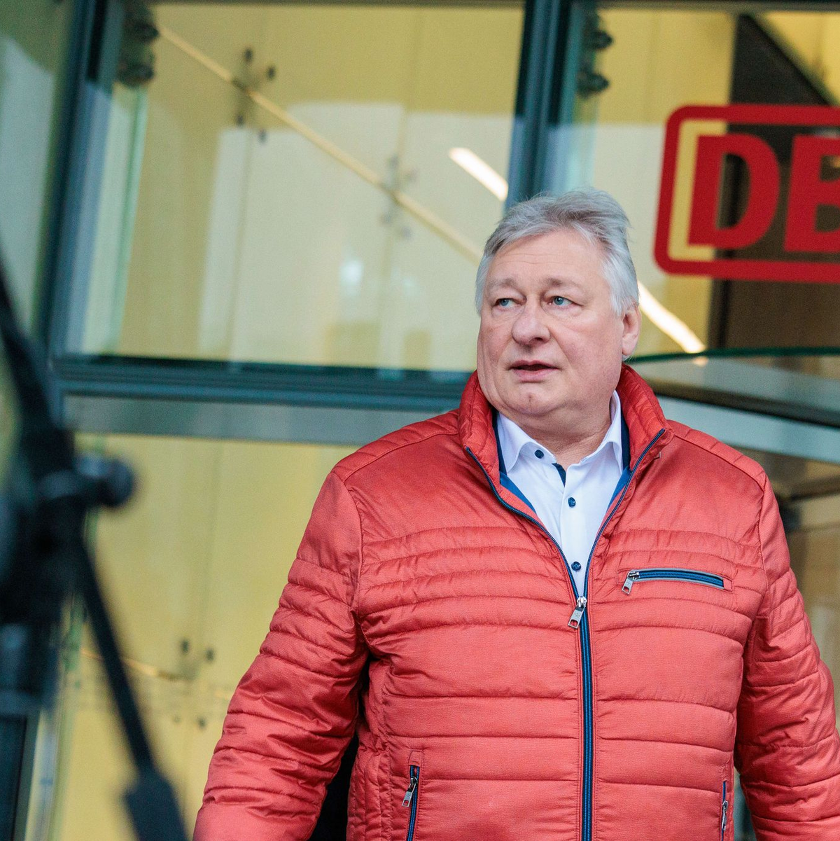 EVG-Chef Martin Burkert ist mit den Ergebnissen des Treffens nicht zufrieden. - Foto: Carsten Koall/dpa