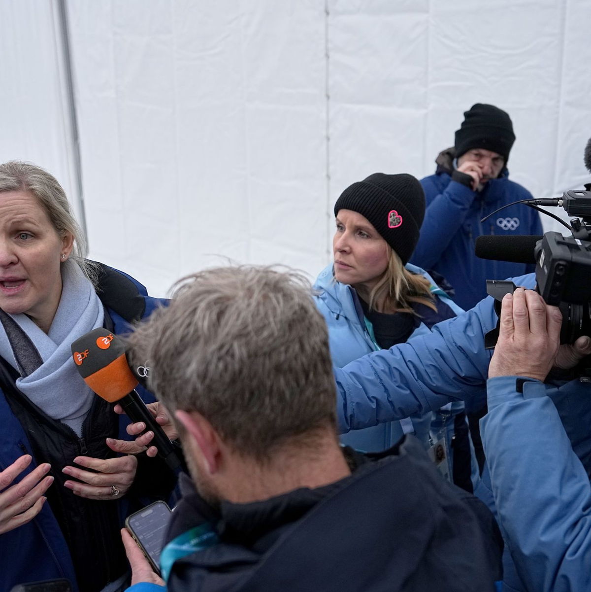 IOC-Präsidentin Kirsty Coventry hält die Regeln für Meinungsäußerungen für richtig. - Foto: Fatima Shbair/AP/dpa