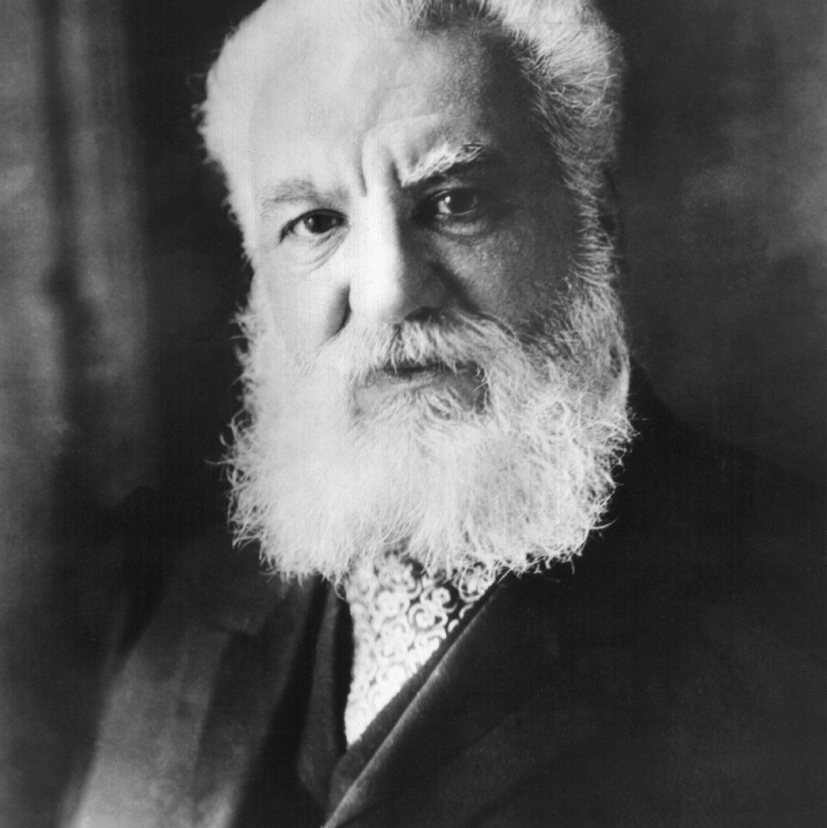 Alexander Graham Bell setzte sich in einem Patentkrimi um die Erfindung des Telefons mit technischem Genie und juristischer Skrupellosigkeit durch. - Foto: picture alliance / dpa