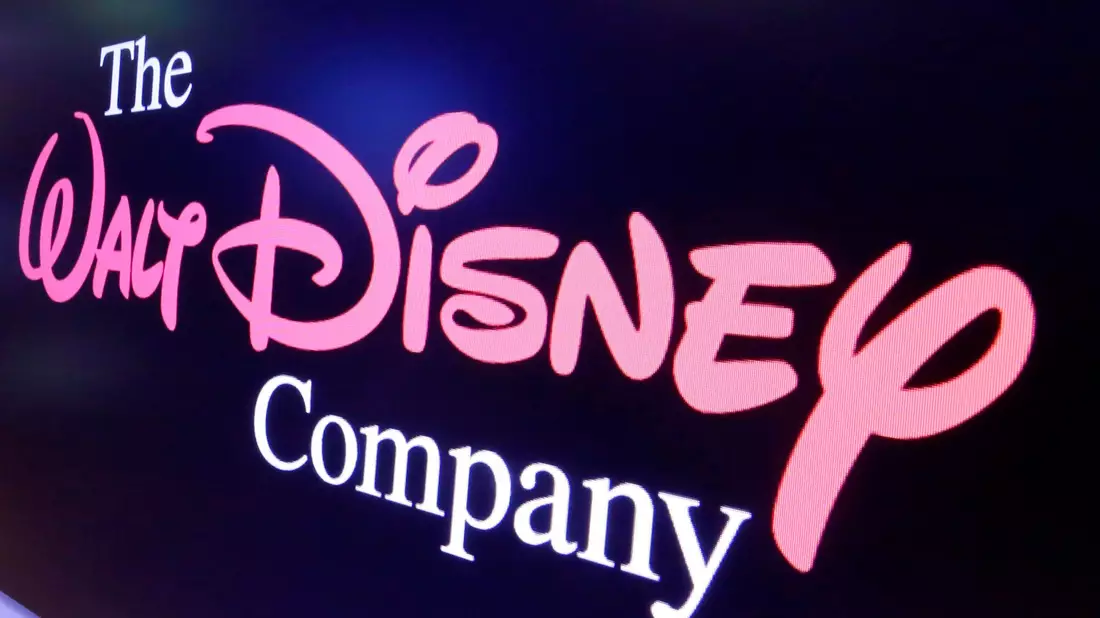 Disney wehrt sich dagegen, dass Figuren des Konzerns in einer neuen KI-Videosoftware vom Tiktok-Besitzer Bytedance auftauchen. (Archivbild) - Bild: Richard Drew/AP/dpa