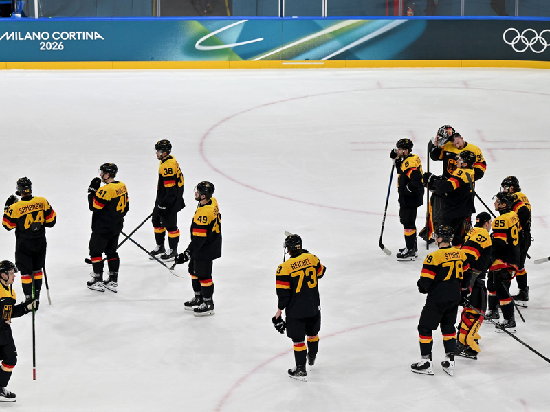 Enttäuschung für das deutsche Eishockey-Team gegen Lettland - Foto: Peter Kneffel/dpa