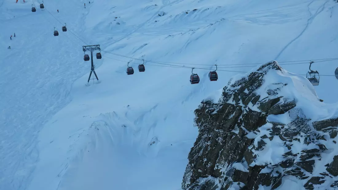 Das Skigebiet Stubaier Gletscher - Bild: Jonathan Schmid/dpa