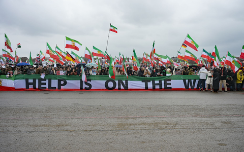 Eine solche Demonstration hat es in München schon lange nicht mehr gegeben. - Foto: Malin Wunderlich/dpa