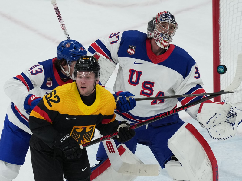 Gegen Weltmeister USA kassierte Deutschland eine abschließende Vorrunden-Niederlage - Foto: Carolyn Kaster/AP/dpa