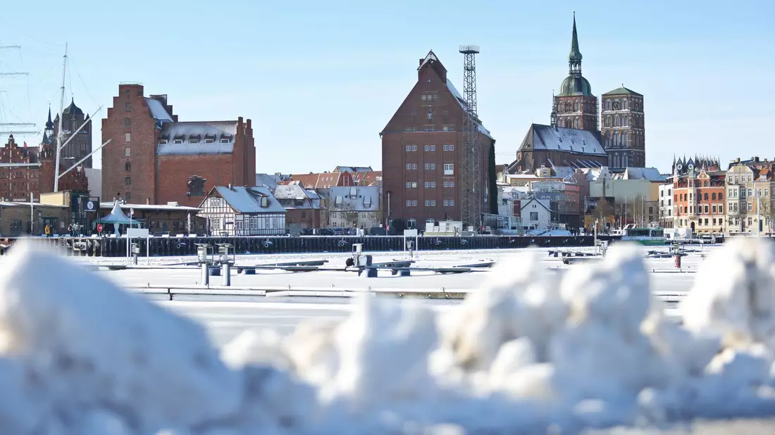 Im Nordosten bleibt es frostig. - Bild: Danny Gohlke/dpa