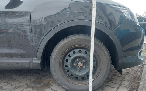 POL-HM: Polizei sucht Zeugen nach Verkehrsunfall - Foto: presseportal.de