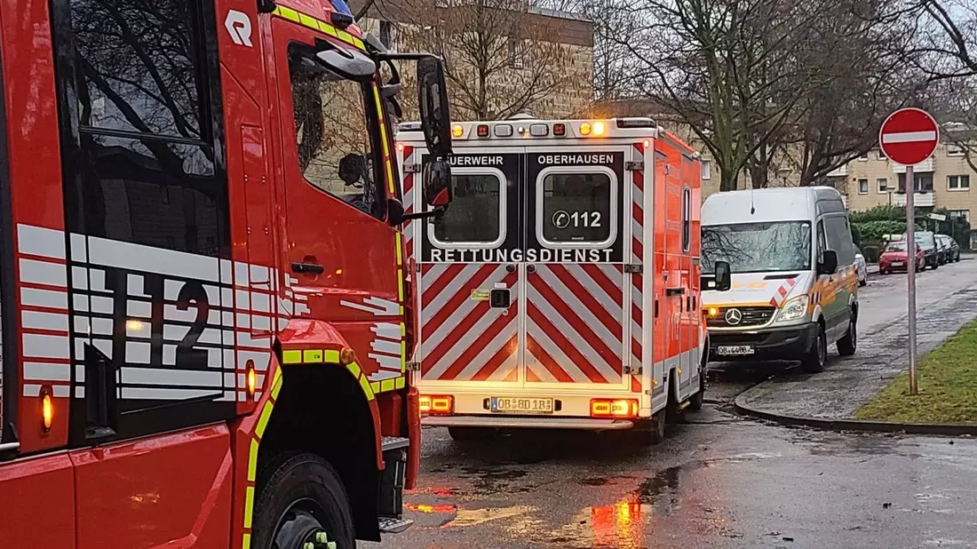 FW-OB: Verdacht auf Gasaustritt - Feuerwehr räumt Gebäude - Bild: presseportal.de