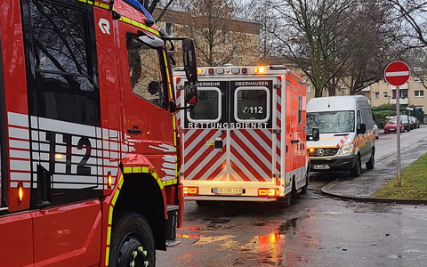 FW-OB: Verdacht auf Gasaustritt - Feuerwehr räumt Gebäude - Foto: presseportal.de