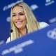 Plüschtier-Spende für Kinder: Lindsey Vonn verabschiedete sich mit einer kleinen Geste aus der Klinik. (Archivfoto) - Foto: Michael Kappeler/dpa
