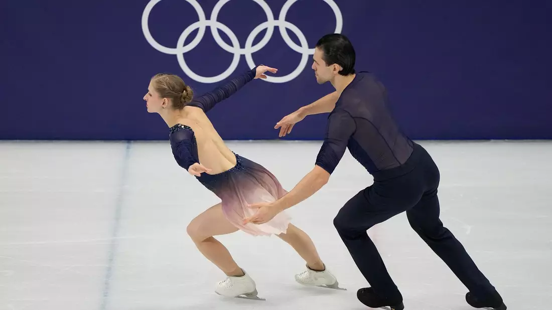 Nach dem Kurzprogramm hatten die deutschen Meister noch geführt. - Bild: Natacha Pisarenko/AP/dpa
