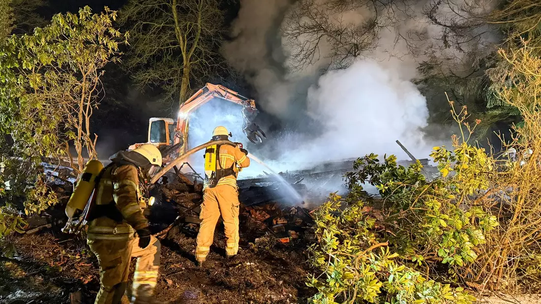FW Osterholz-Scharm.: Gebäudebrand in Teufelsmoor - Bild: presseportal.de