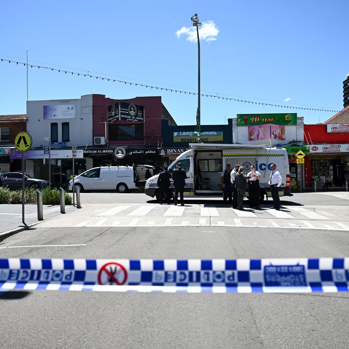 Ein Mann griff auf offener Straße Menschen an.  - Foto: Bianca De Marchi/AAP/dpa