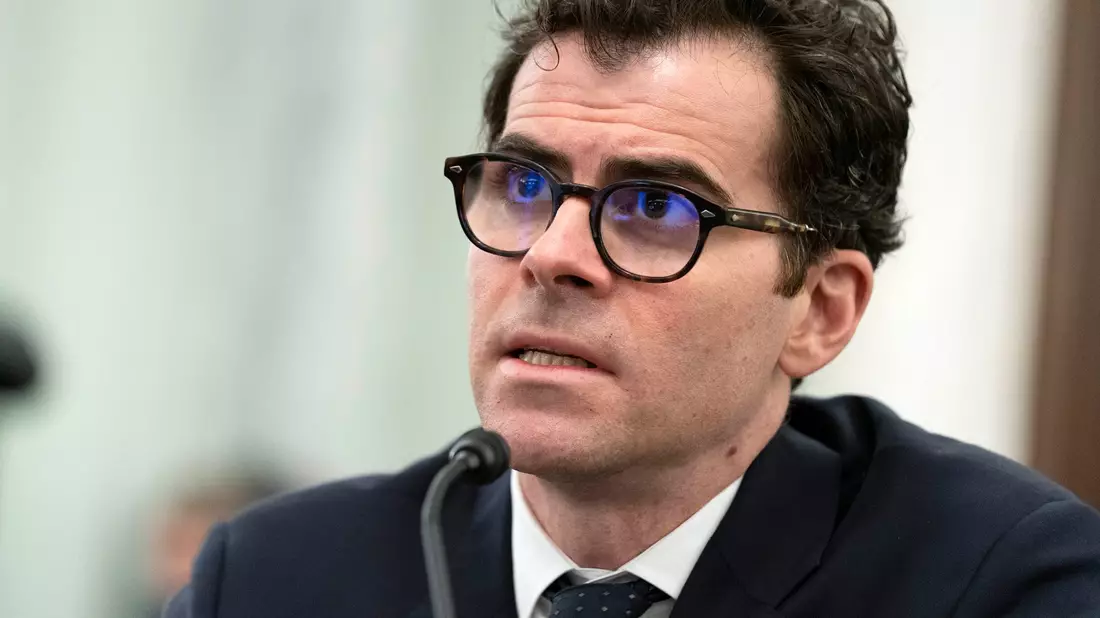 Instagram-Chef Adam Mosseri bestritt vor Gericht, dass Online-Plattform «klinisch süchtig» machten. (Archivbild) - Bild: Jose Luis Magana/AP/dpa