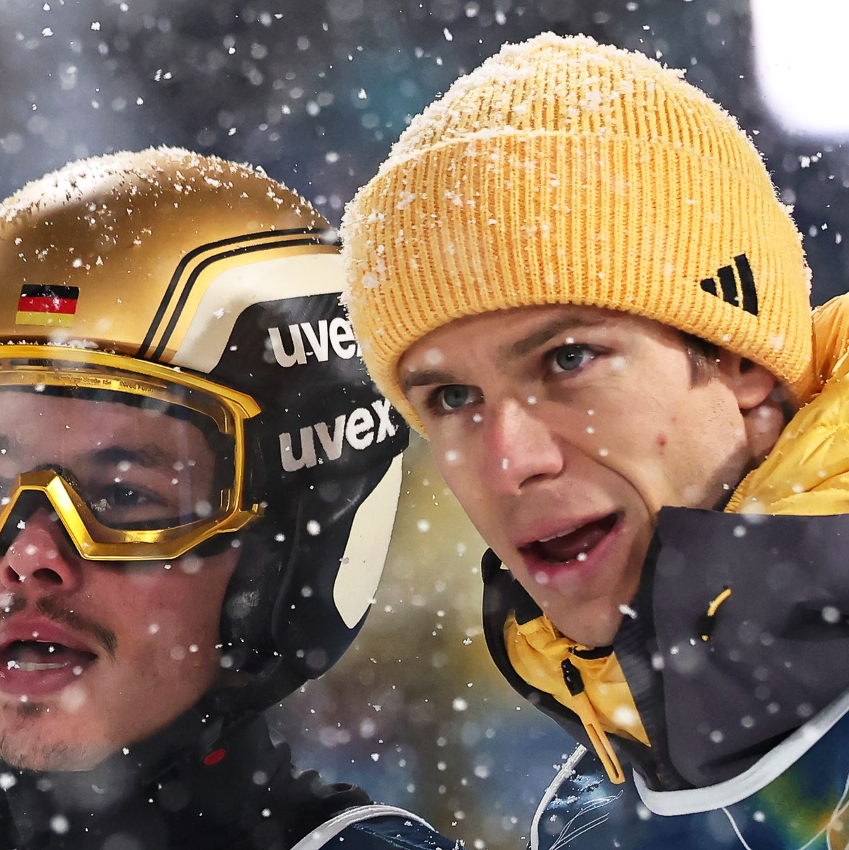 Philipp Raimund (l) und Andreas Wellinger verpassten eine Medaille knapp. - Foto: Daniel Karmann/dpa