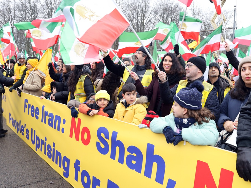 Von 15.000 bis 200.000: Große Kontroverse um die Iran-Demo in München - Foto: presseportal.de