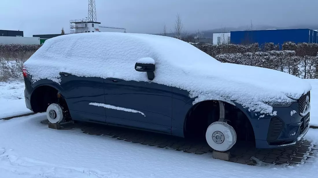 POL-MI: Felgendiebstahl an Neuwagen - Bild: presseportal.de